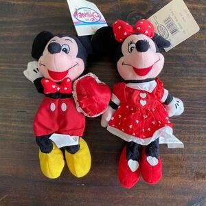 Disney Store Vintage Mickey Minnie Mouse Valentine's Day Bean Bag Plush Set 8"